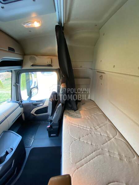 Mercedes Benz Actros 1843