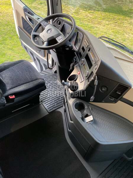 Mercedes Benz Actros 1843