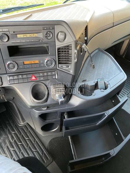 Mercedes Benz Actros 1843