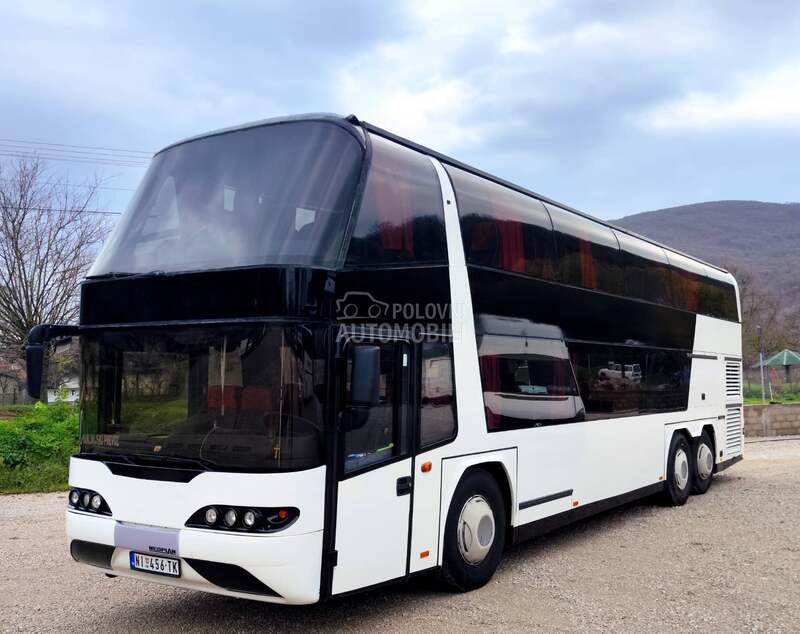Neoplan N122/3