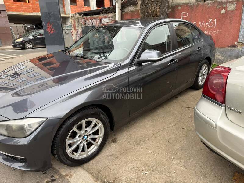 BMW 318 Efficient dynamics