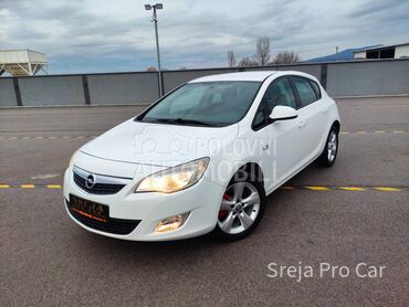 Opel Astra J 1.7 CDTI ISUZU