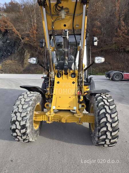 CAT Caterpillar CAT 908M