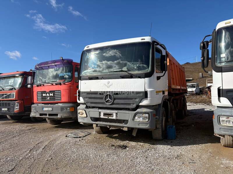 Mercedes Benz 4144