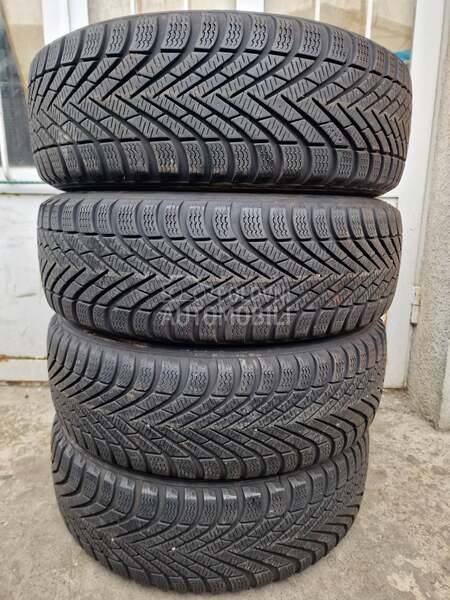 Pirelli 185/60 R15 Zimska