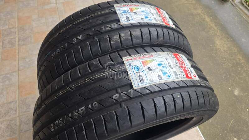 Kumho 225/45 R19 Letnja