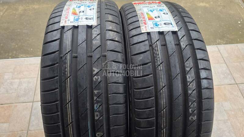 Kumho 225/45 R19 Letnja