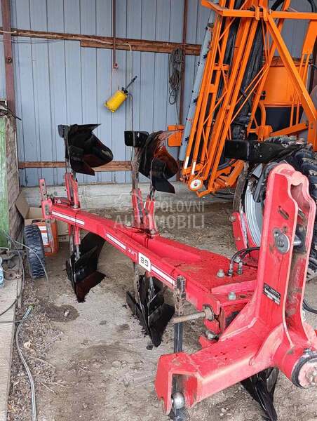 Gregoire Besson Line 3 brazde