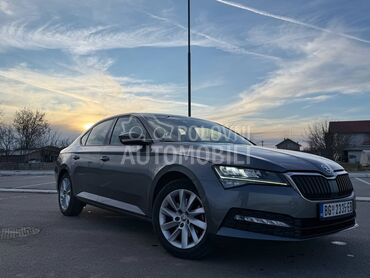 Škoda Superb 1,5 TSI Active