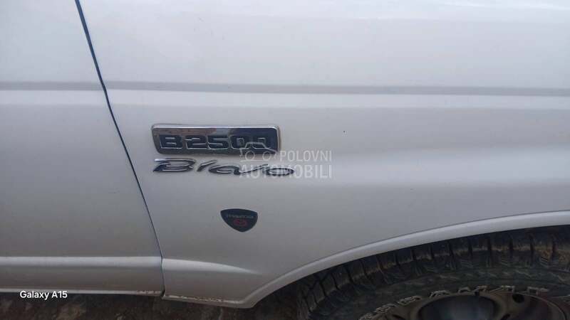 Mazda B 250 
