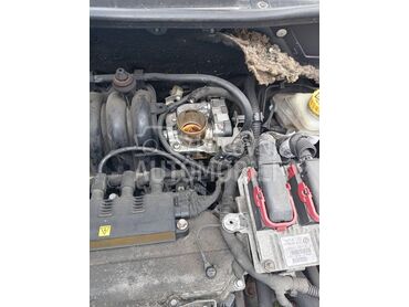klapna gasa 1.2 1.4 8v za Fiat Grande Punto