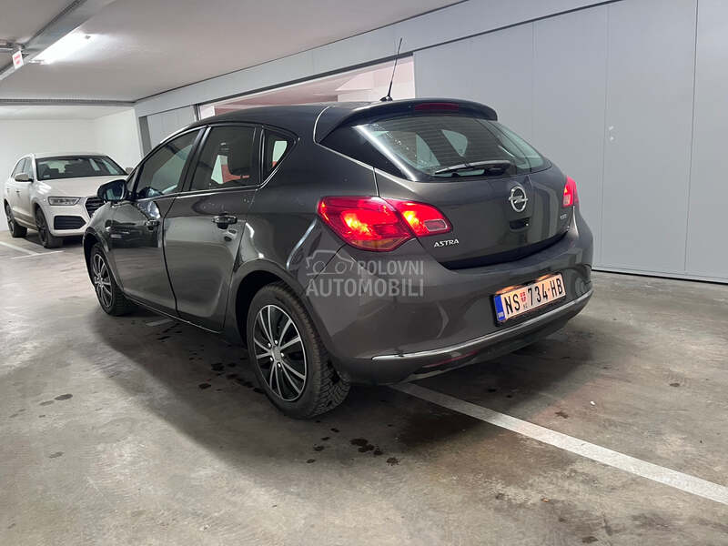 Opel Astra J Restyle 1.7 CDTI