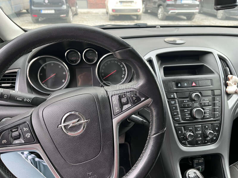 Opel Astra J Restyle 1.7 CDTI