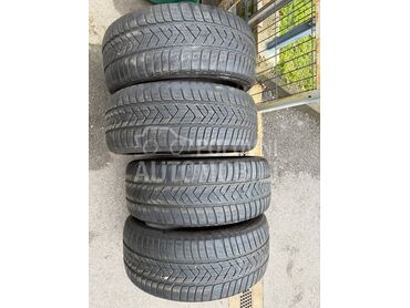 Pirelli 245/40 R19 Zimska