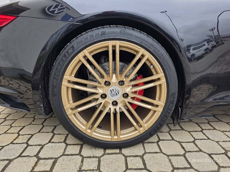 Porsche 911 Carrera PDK