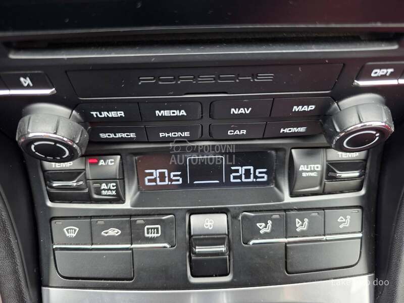 Porsche 911 Carrera PDK