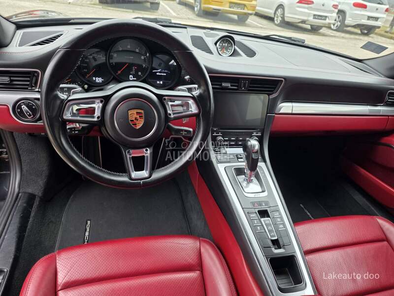 Porsche 911 Carrera PDK