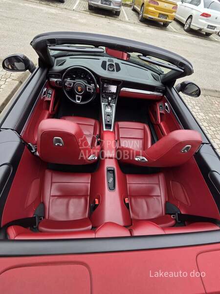 Porsche 911 Carrera PDK