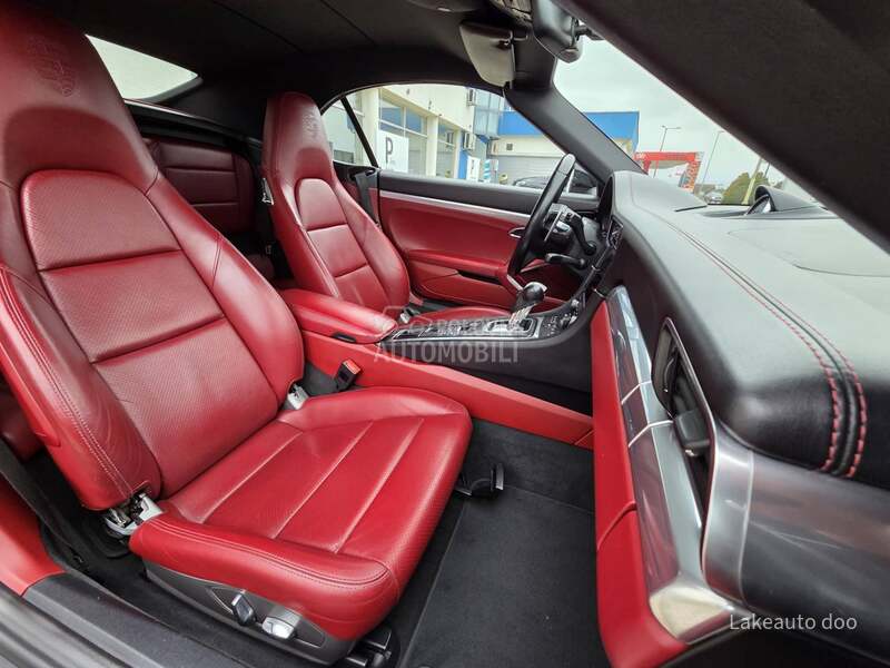 Porsche 911 Carrera PDK