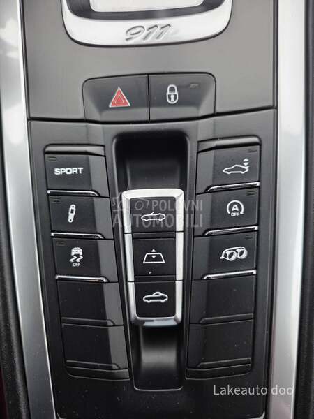 Porsche 911 Carrera PDK