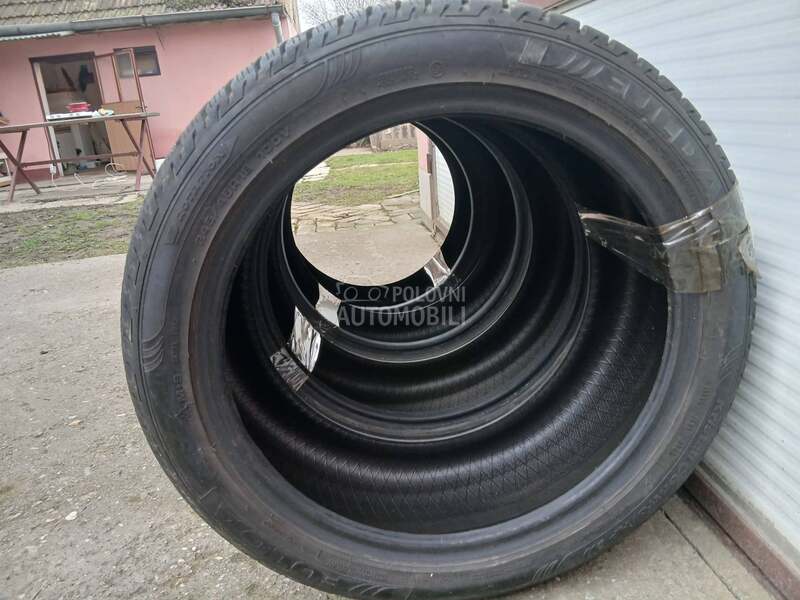 Fulda 245/45 R18 Zimska