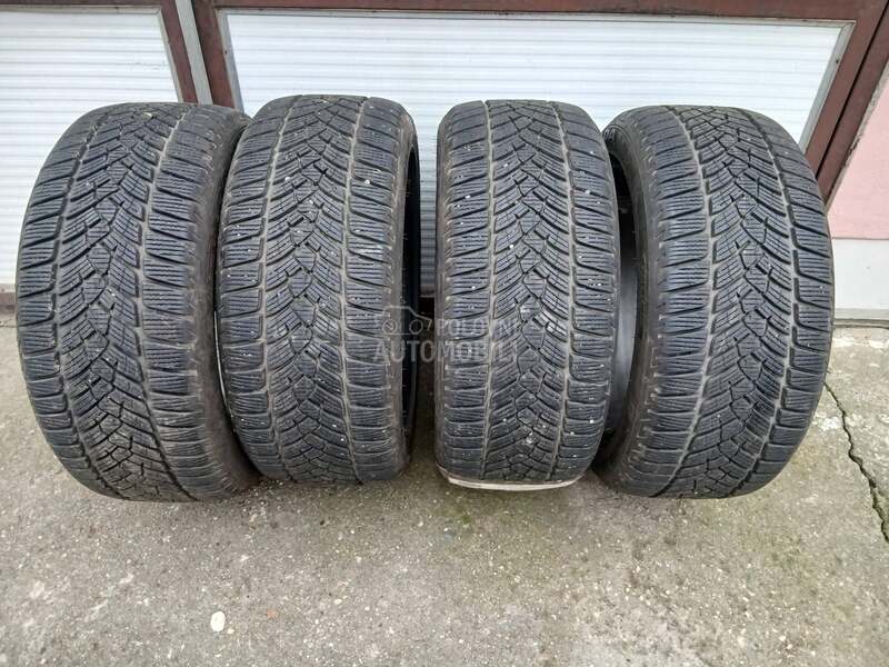 Fulda 245/45 R18 Zimska