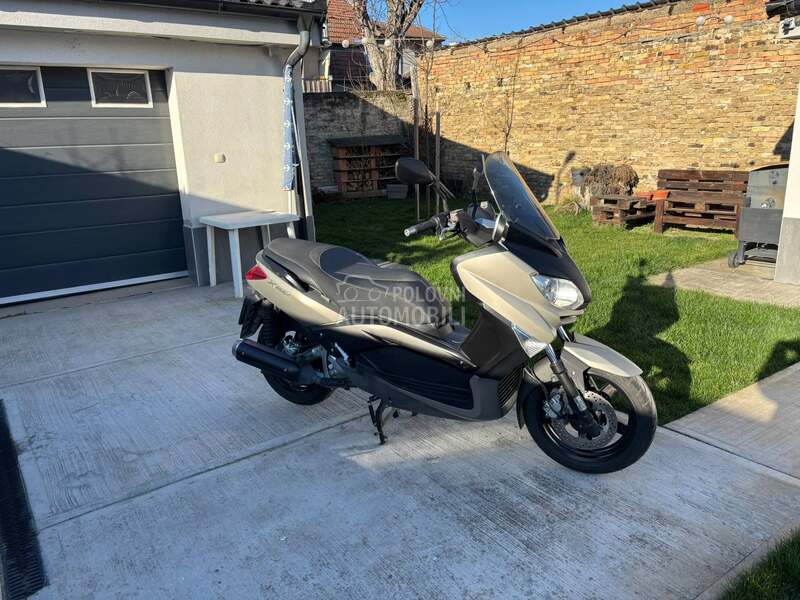 Yamaha Xmax 250 x max yp250