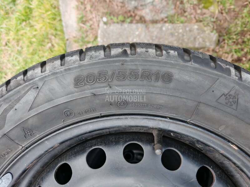 Firestone 205/55 R16 Zimska