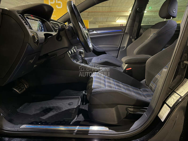 Volkswagen Golf 7 GTE