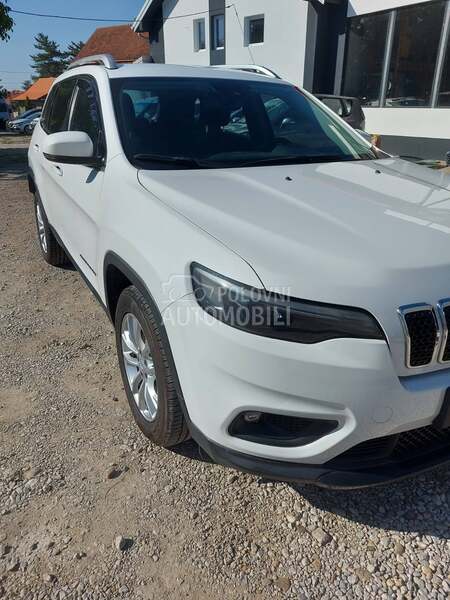 Jeep Cherokee 2.2