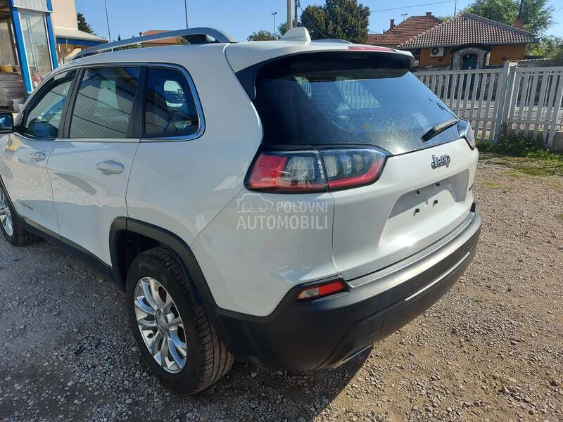 Jeep Cherokee 2.2