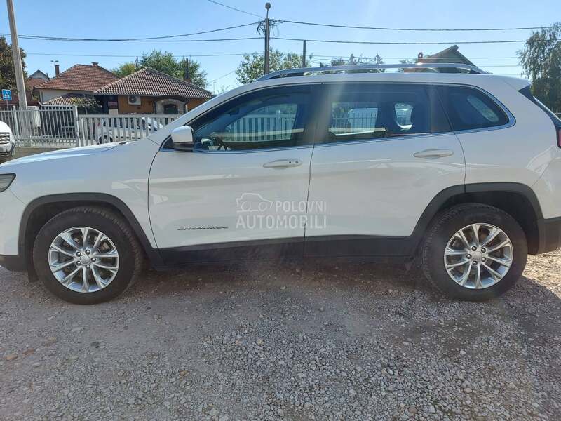 Jeep Cherokee 2.2