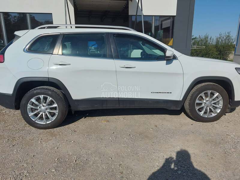 Jeep Cherokee 2.2