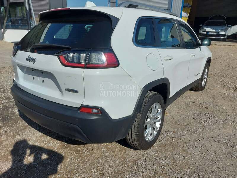 Jeep Cherokee 2.2