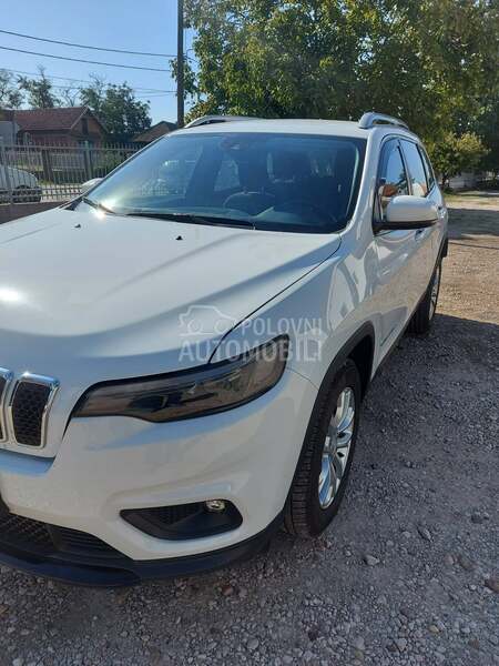 Jeep Cherokee 2.2