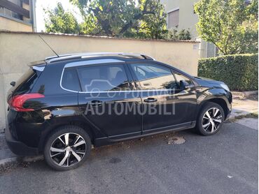 Peugeot 2008 Urban Cross