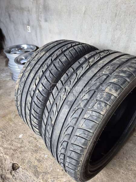 Tracmax 275/40 R20 Letnja