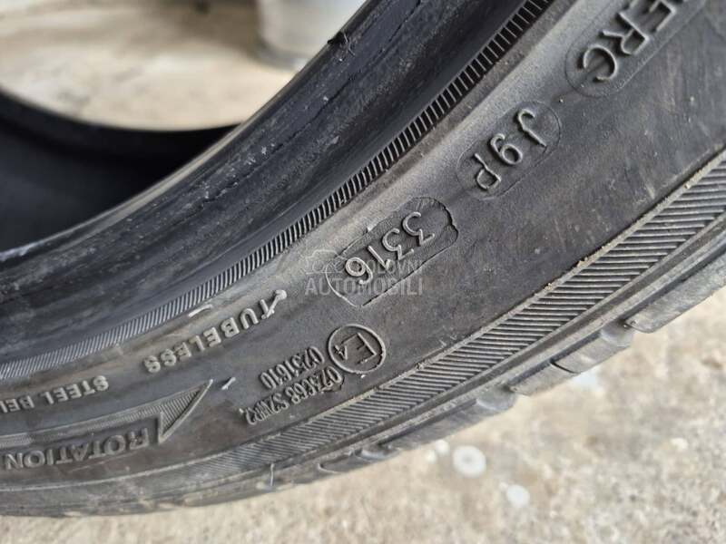 Tracmax 275/40 R20 Letnja
