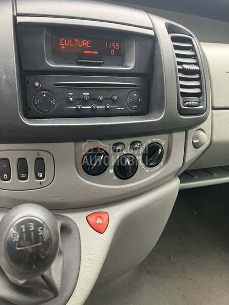 Renault Trafic INVALID PREVOZ 1.9DCI