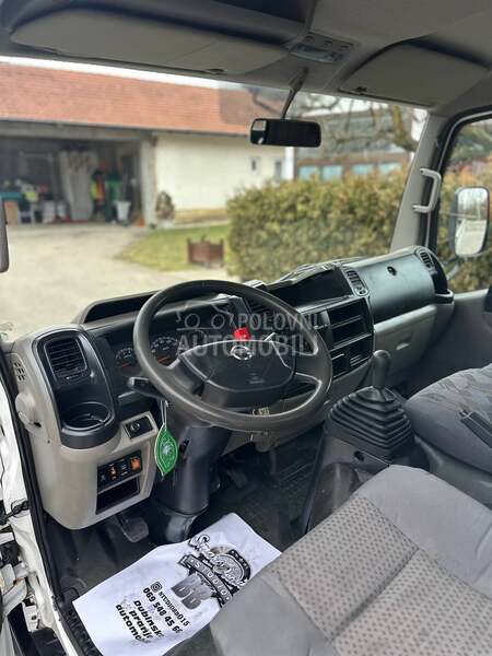 Nissan Cabstar sanduk 4.5m