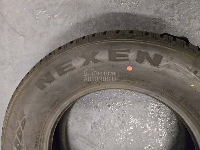 Nexen 215/70 R16 Zimska