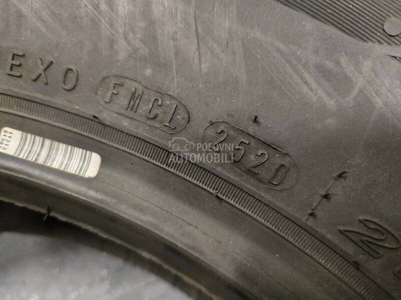 Nexen 215/70 R16 Zimska