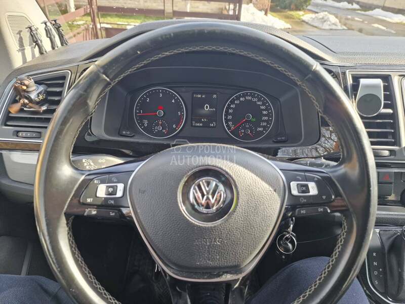 Volkswagen Multivan 