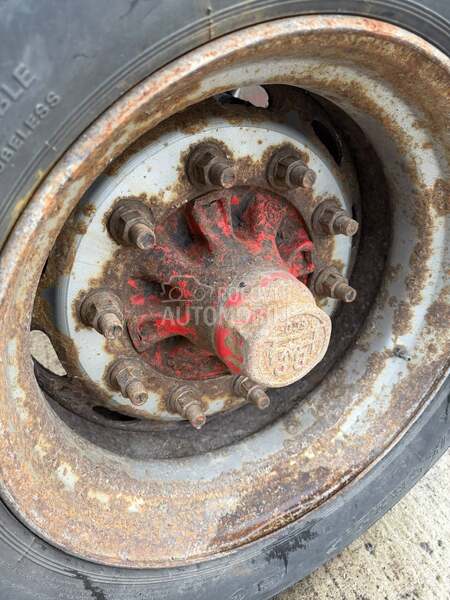 Schwarzmuller Šasija