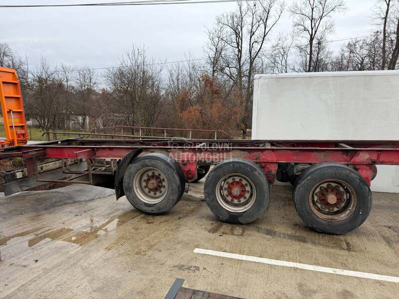 Schwarzmuller Šasija