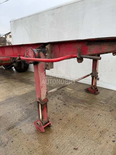 Schwarzmuller Šasija