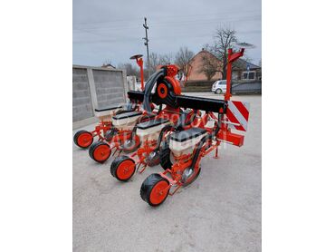 Kuhn PLANTER 2