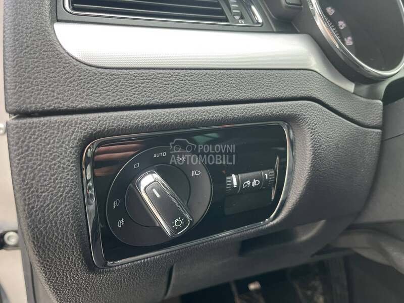 Škoda Superb 1.6 TDI Švajcarac