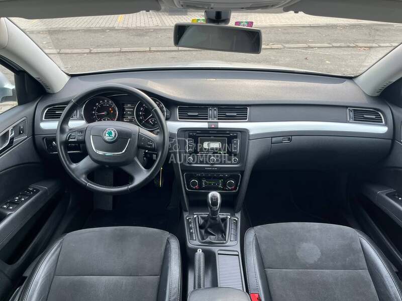 Škoda Superb 1.6 TDI Švajcarac