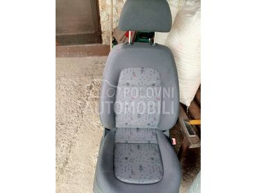 Sediste za suvozaca za Škoda Fabia za 2003. god.